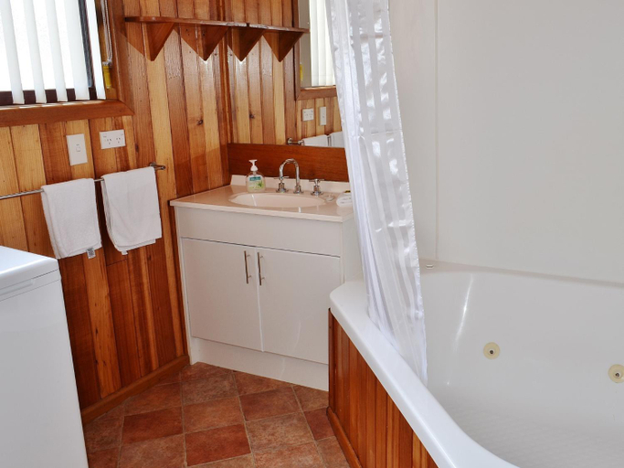 Bathroom, Freycinet Sands, Glamorgan-Spring Bay