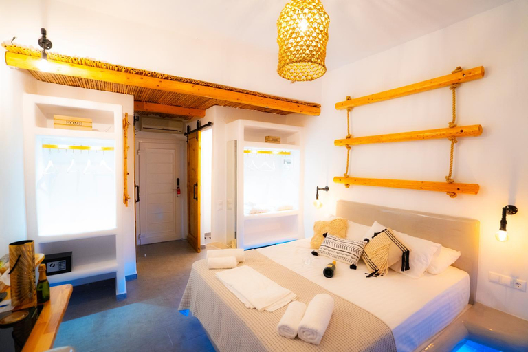 Others 3, Mantellina Suites, South Aegean