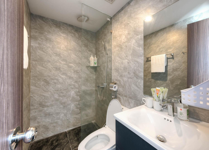 Bathroom 5, S Lux Apartment Virgo Nha Trang, Nha Trang