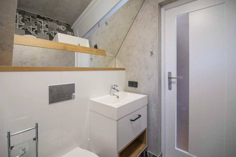 Bathroom 3, 5 Wierchow Apartamenty, Tatra