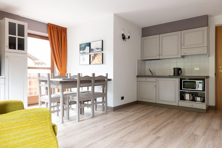 Others 5, Chalet Vedig, Sondrio