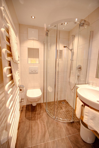 Bathroom 2, Garni Birkenheim, Schwaz