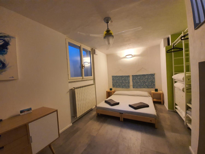 Others 3, The Owl House, Lecco