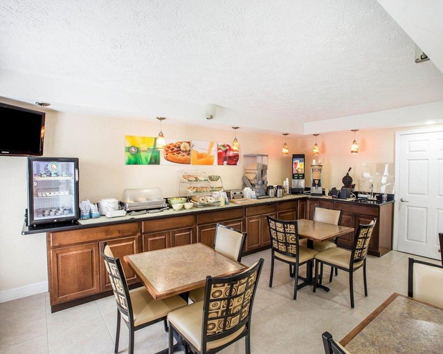 Food & Drinks 4, Quality Inn Dahlonega Near University, Lumpkin
