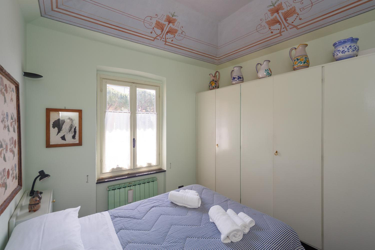 Casa Costanza, Genova