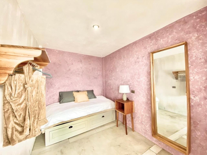 Bedroom 20