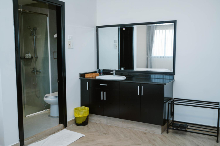 Bathroom, Phuoc Thanh IV Hotel, Vĩnh Long