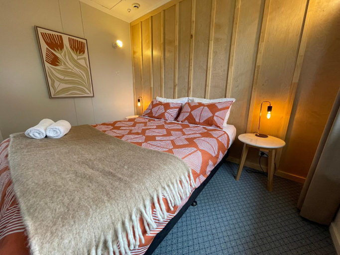 Bedroom 2, Te Anau Lakefront Backpackers, Southland