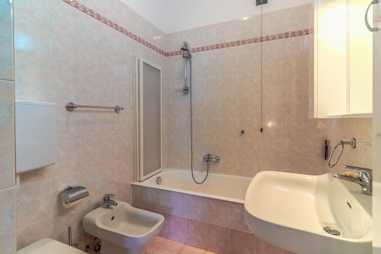Bedroom 3, Casa Carla- Big Terrace-Sea View & Wifi, Genova