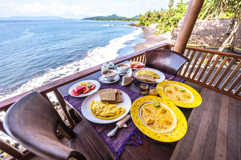 Food & Drinks, Seraya Shores, Karangasem