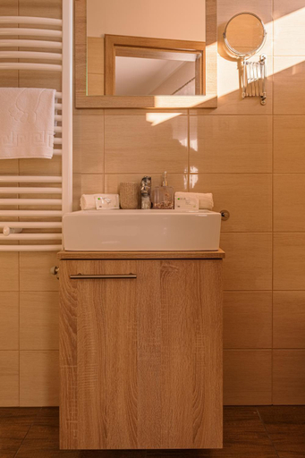 Bathroom 4, Racz Vendeghaz, Sopron-Fertőd