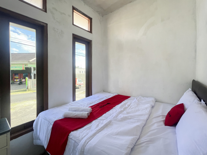 Bedroom 12