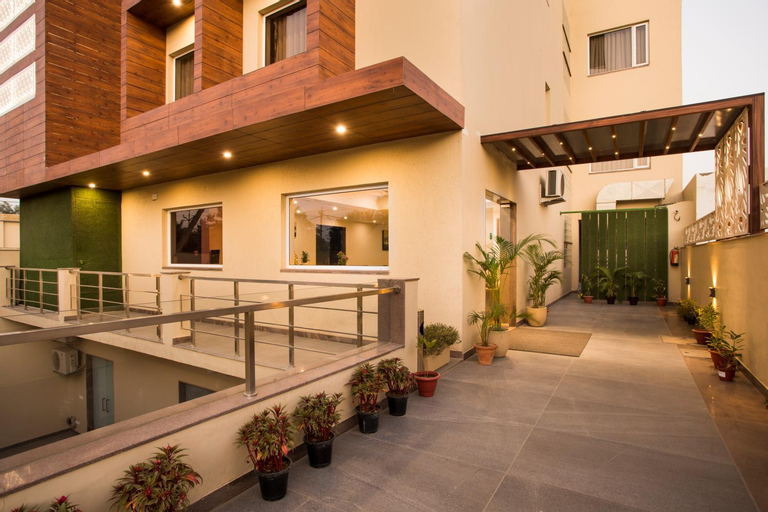 SILVER OAK near Medanta Medicity, Gurgaon
