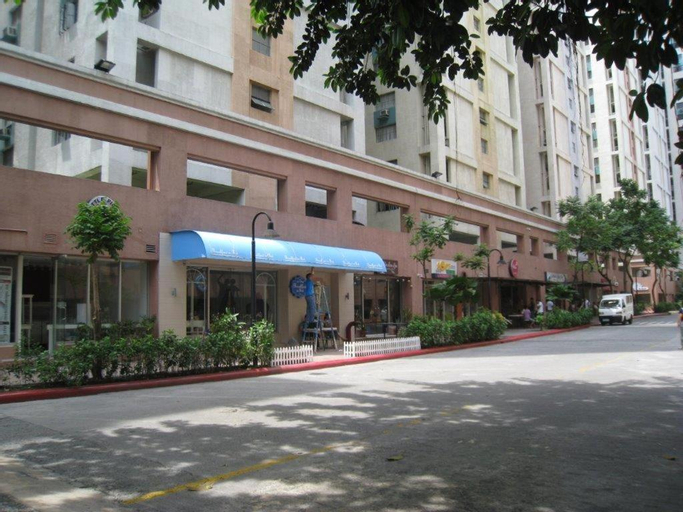California Garden Square Condo, Mandaluyong