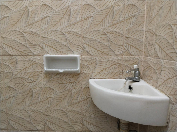 Bathroom 5
