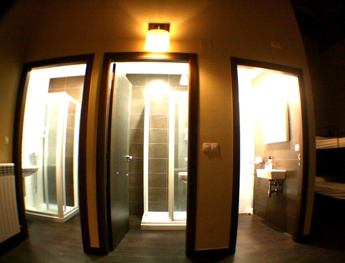Bathroom 3, Casa Barbadelo, Lugo