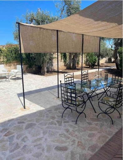 Others 5, Villa Anna Buonvino, Bari