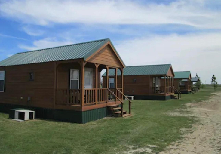 Exterior & Views 1, Lakeside Motel, Cabins and RV, Marshall