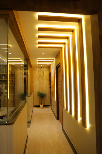 Public Area, Mount Grande, Chennai