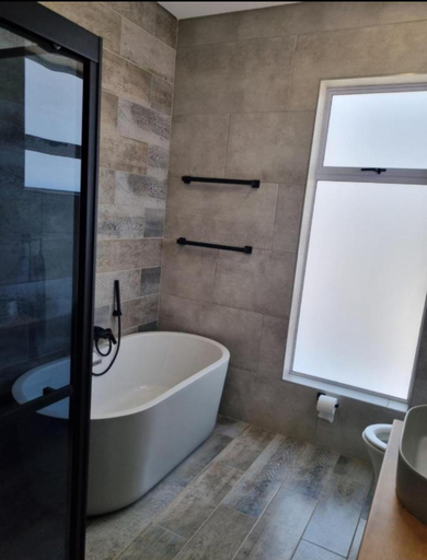 Bathroom 3, Villa 206, Thabo Mofutsanyane