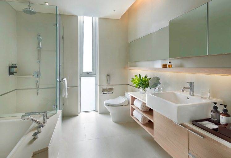 Bathroom 19