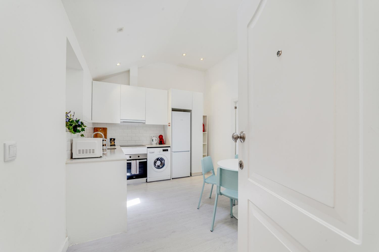 Others 5, Alcantara Charm 3BR Apartments, Lisbon