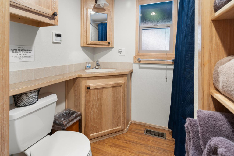 Bathroom 2, The Cabins at Hyatt, Jackson