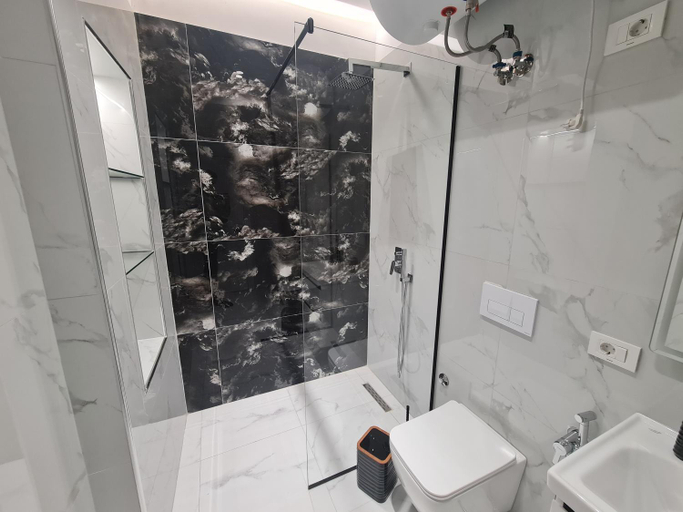 Others 5, AM LUXURY APARTMENT, Tiranës