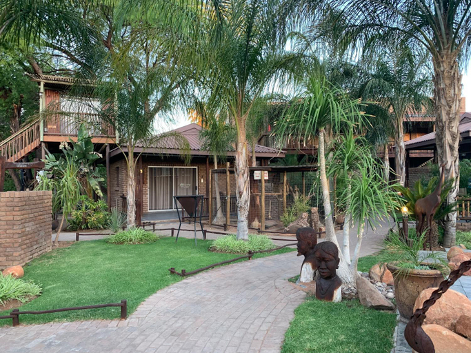 Others 5, Country Lodge, Siyanda