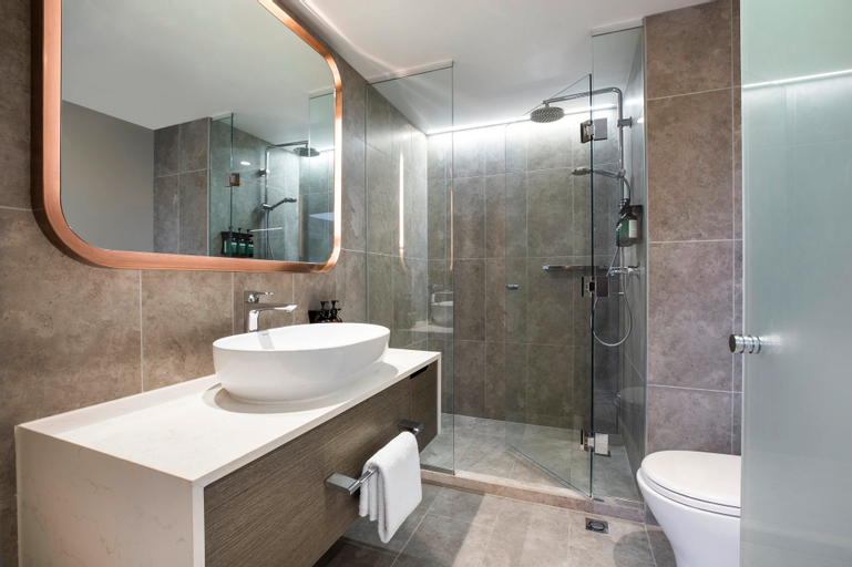 Bathroom 30