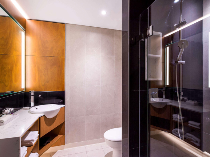 Bathroom 6