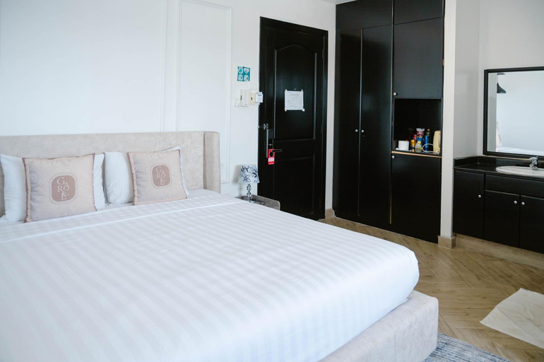 Bedroom 14