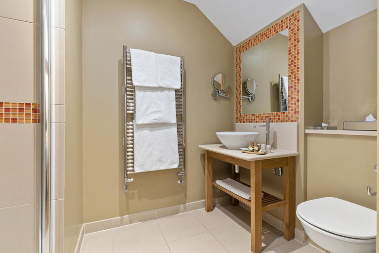 Bathroom 3, Slebech Park Estate, Pembrokeshire