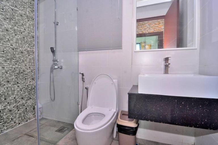 Bedroom 3, Vivacity Megamall New Jazz Suite LV 8-03A, Kuching