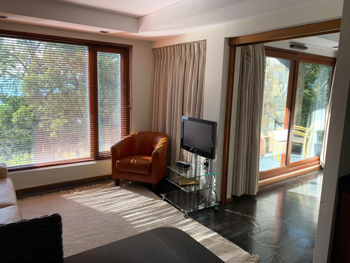 3, Hotel Playa Grande Suites, Cautín