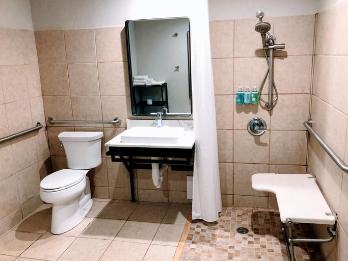 Bathroom 15