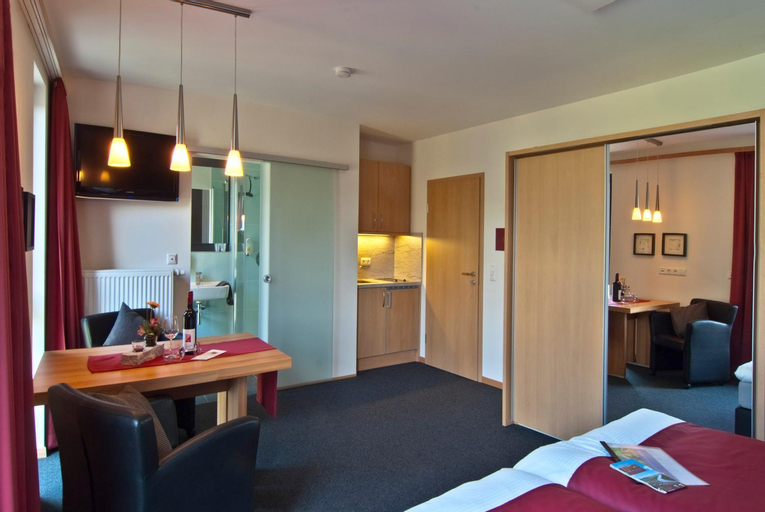 Bedroom 2, Gastehaus und Weingut Bernd Frieden, Trier-Saarburg