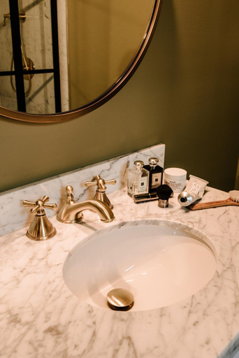 Bathroom 2, Rosemount Inn, Frontenac