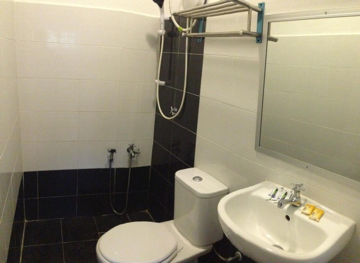 Bathroom 6