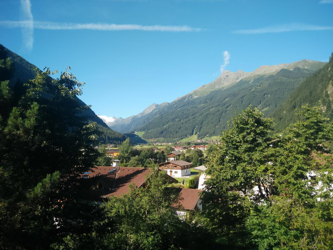 Others 3, Hotel Rogen, Innsbruck Land