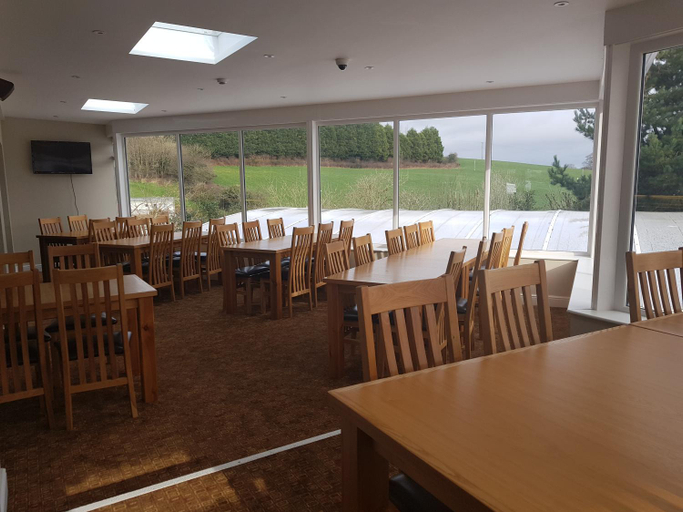 Food & Drinks, Valley Grove Bungalows, Pembrokeshire