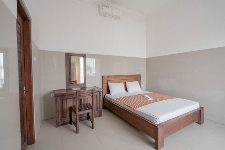 Rommeo Inn Lovina Mitra RedDoorz, بالي