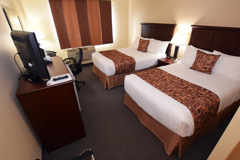 Bedroom 2, Lakeland Inn Hotel, Division No. 12