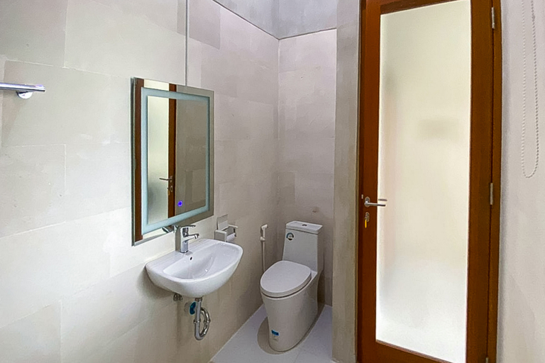Bathroom 4, Hirosima House Bali by The Lavana, Badung