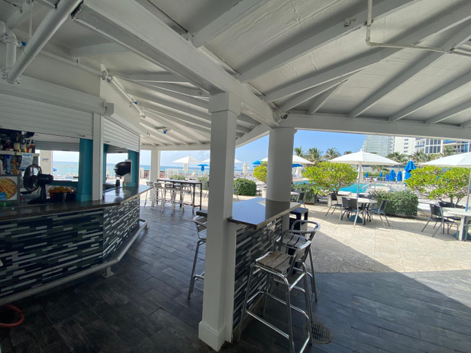 Others 2, Beachfront condo in Miami!, Miami-Dade