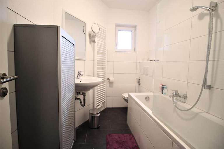 Bathroom 3, City Room near main station, bycicle cellar, Würzburg