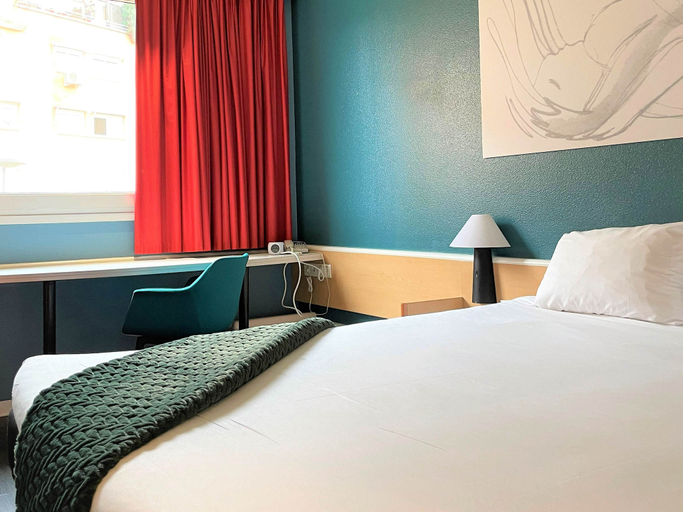 Bedroom 3, ibis Valencia Bonaire Airport, Valencia