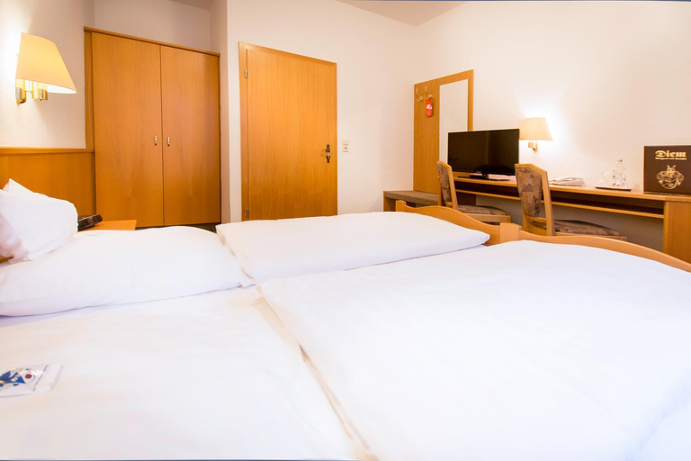 Bedroom 3, Gasthof Hotel Diem, Günzburg