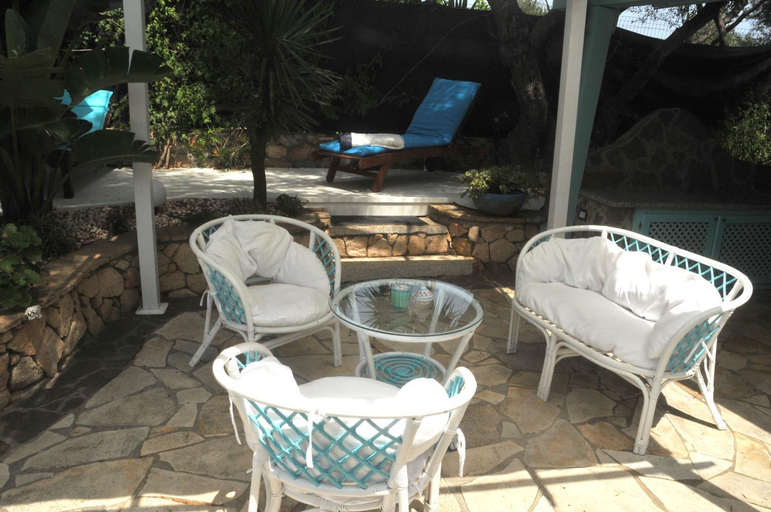 Others 2, Very cozy, comfortable villa lanthana, Ogliastra