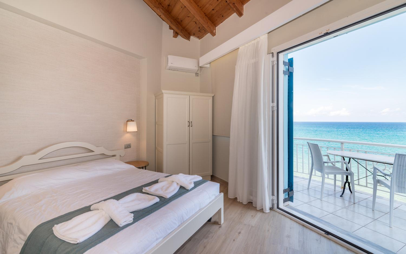 Bedroom 3, Filoxenia Beach Apartments, Ionian Islands